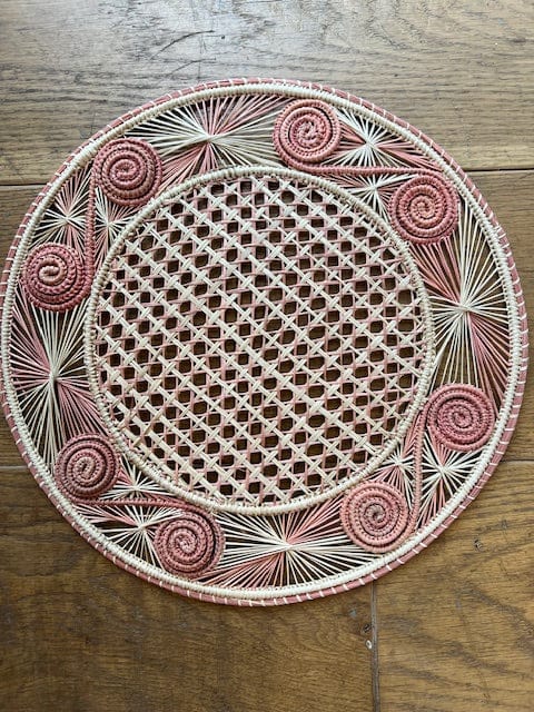 THE HUNTRESS NEW YORK Placemats Blush Iraca Straw Placemat