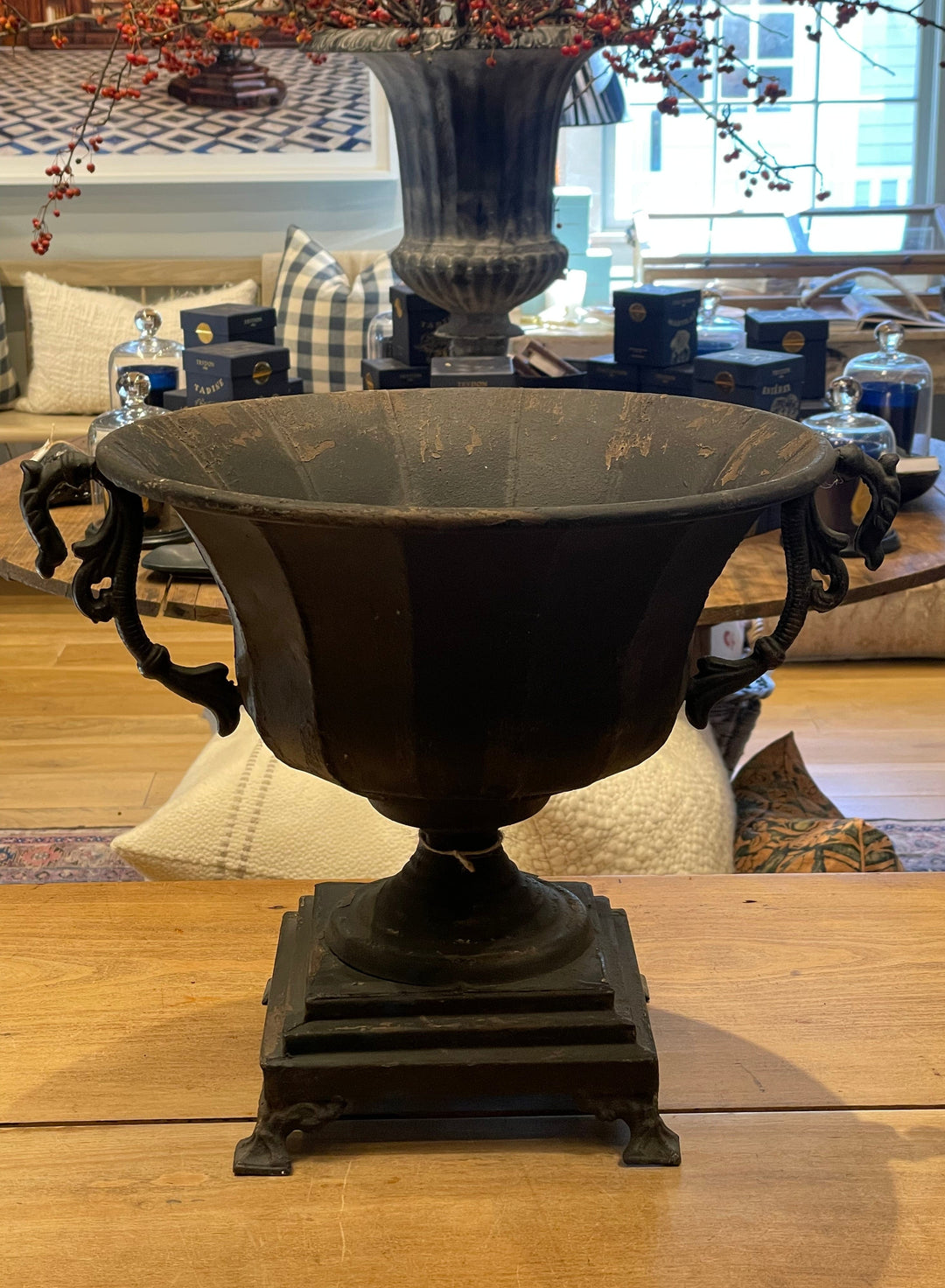 VAGABOND VINTAGE Home & Garden Distressed Black Metal Urn
