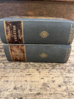 JENNY FINDS Decor Set of Two Theatre Books – Choisi
