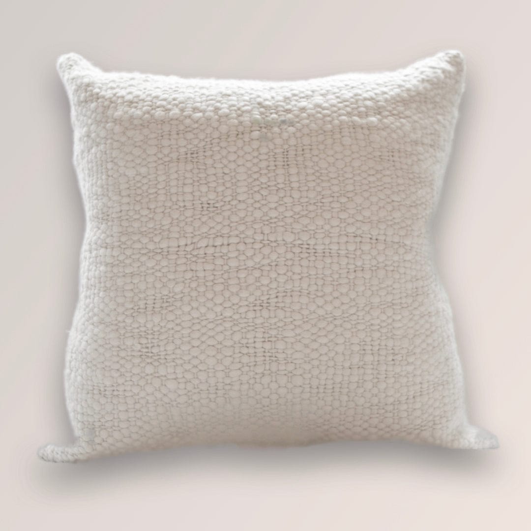https://www.thehuntressny.com/cdn/shop/products/the-huntress-x-sefte-living-pillows-cream-the-huntress-x-sefte-artemis-euro-pillows-the-huntress-new-york-pound-ridge-30979833593925_1800x1800.jpg?v=1652824955